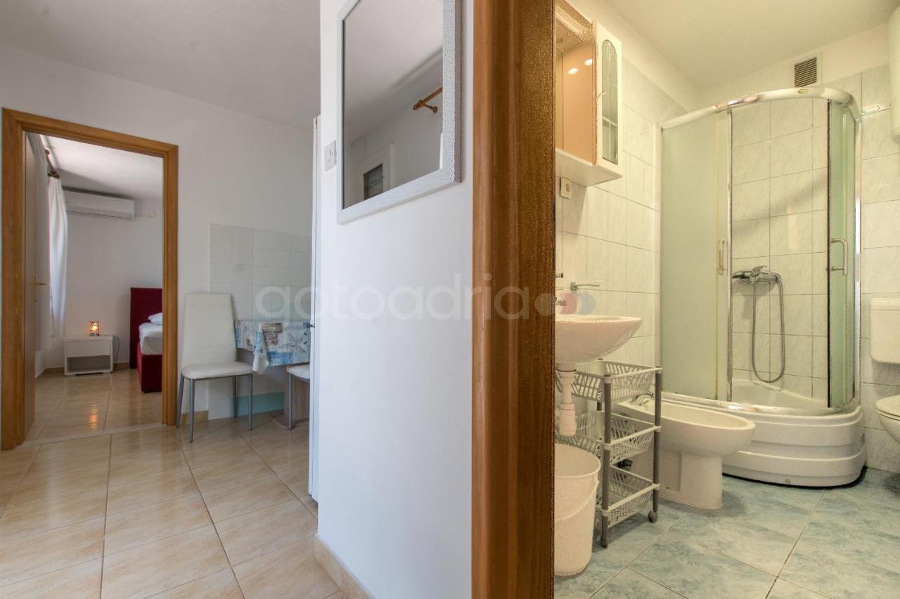 Near The Beach Apartments Jagodia 브렐라 외부 사진