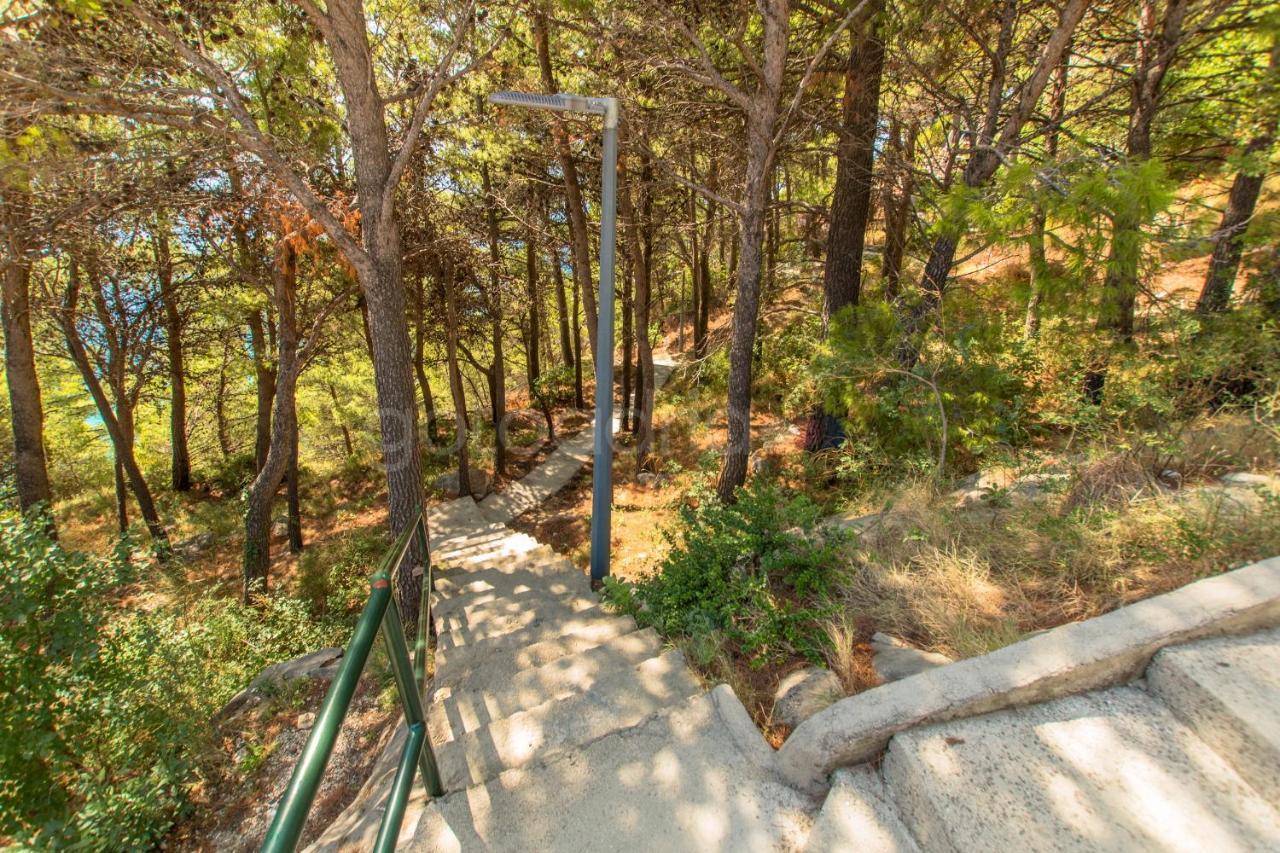 Near The Beach Apartments Jagodia 브렐라 외부 사진