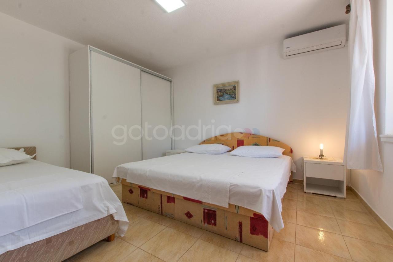 Near The Beach Apartments Jagodia 브렐라 외부 사진