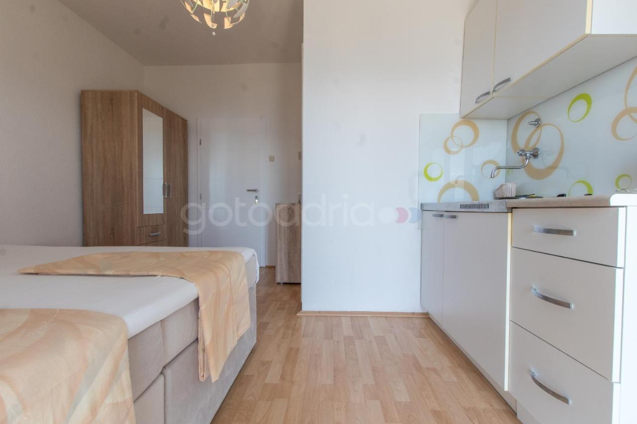 Near The Beach Apartments Jagodia 브렐라 외부 사진